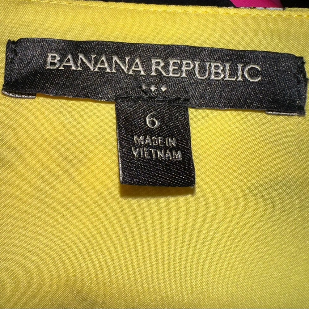 Banana Republic Wrap Floral Dress - Picture 5 of 5
